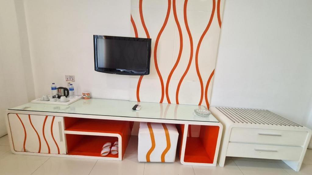 בנדונג Hotel Cemerlang מראה חיצוני תמונה