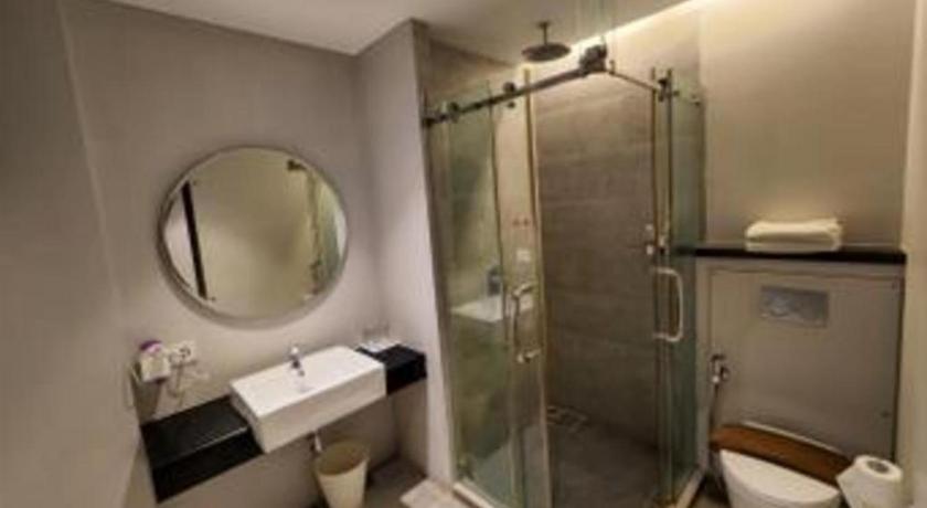בנדונג Hotel Cemerlang מראה חיצוני תמונה