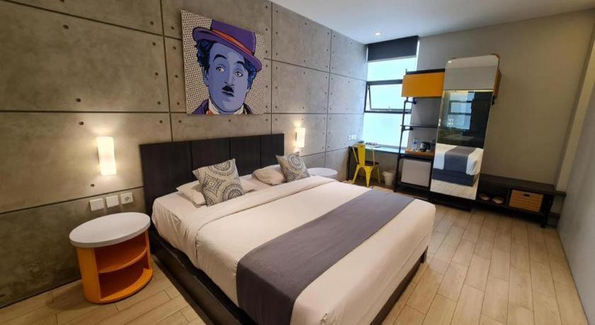 בנדונג Hotel Cemerlang מראה חיצוני תמונה